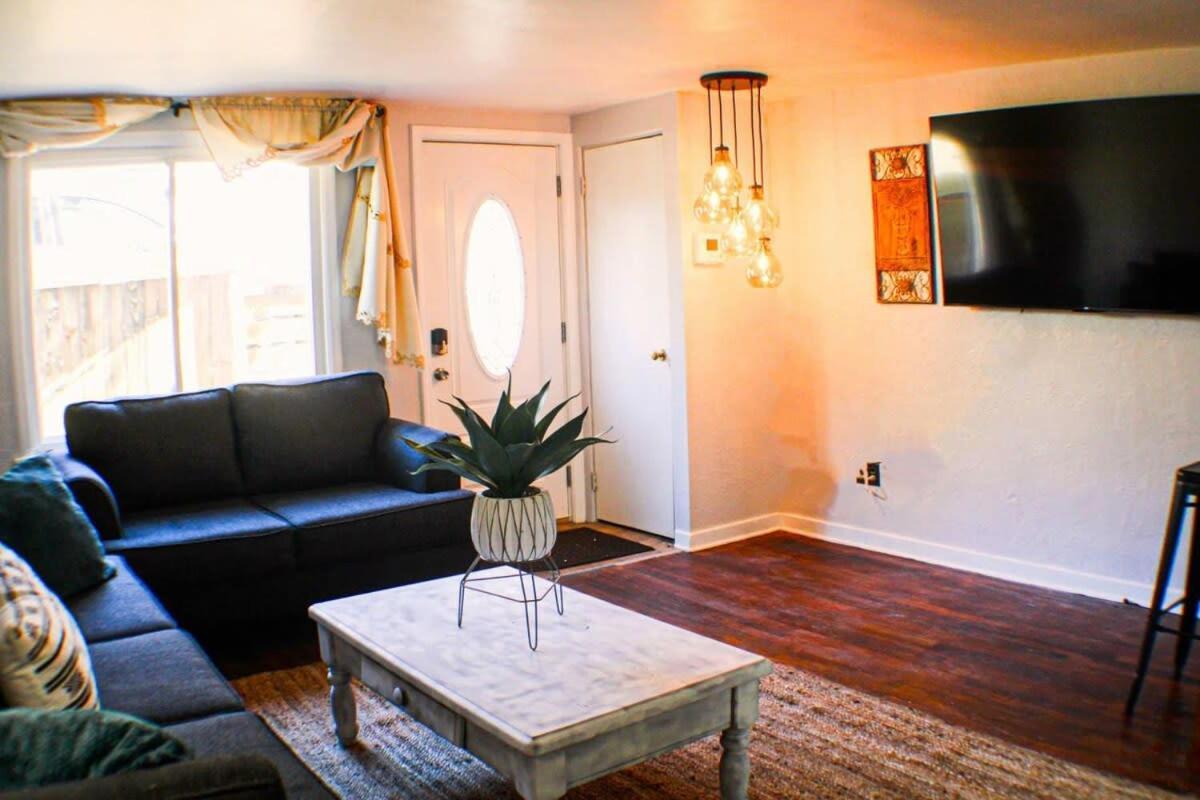 Newly Renovated 2-Bed Near Downtown-North Shore Pittsburgh Exteriér fotografie